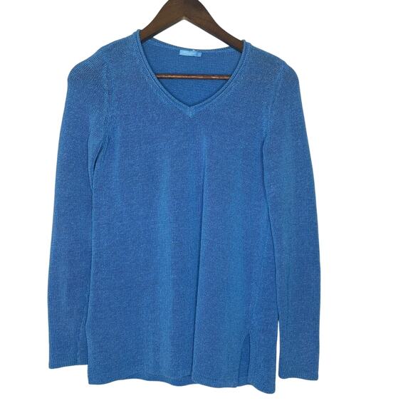 J McLaughlin Blue V-Neck Sweater XS Lightweight Stretchy Textured Knit - Picture 1 of 6